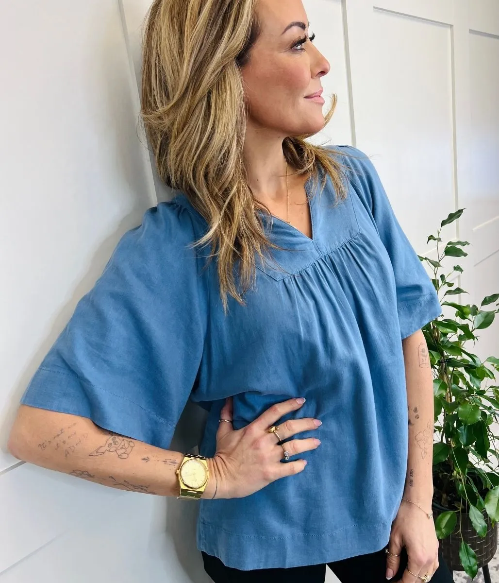 Blue Linen Rich Relaxed Top