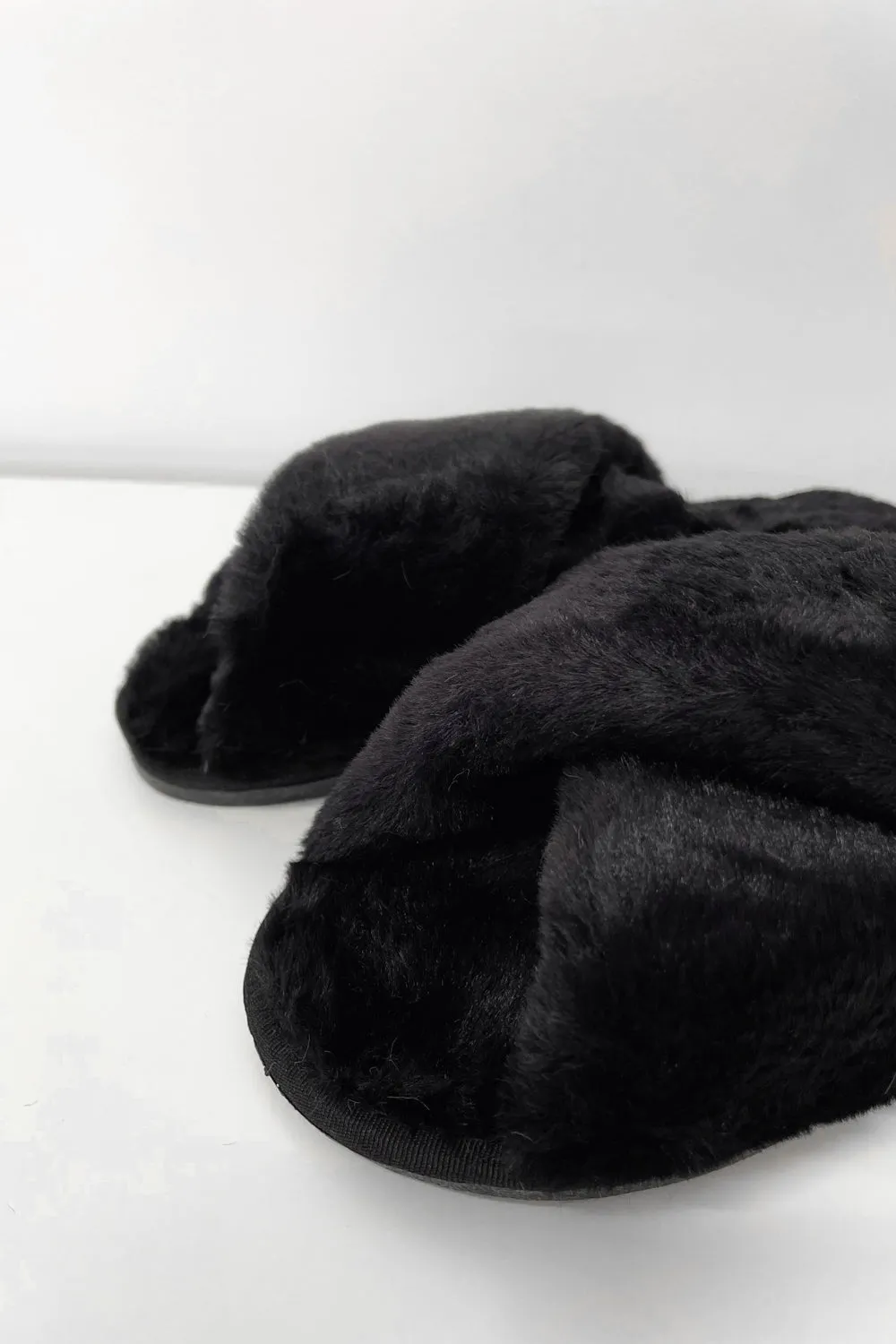 Gigi Fluffy Slippers - Black