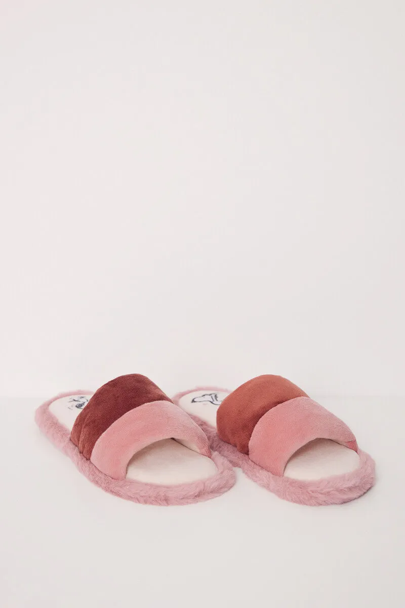 Pink Snoopy open house slipper