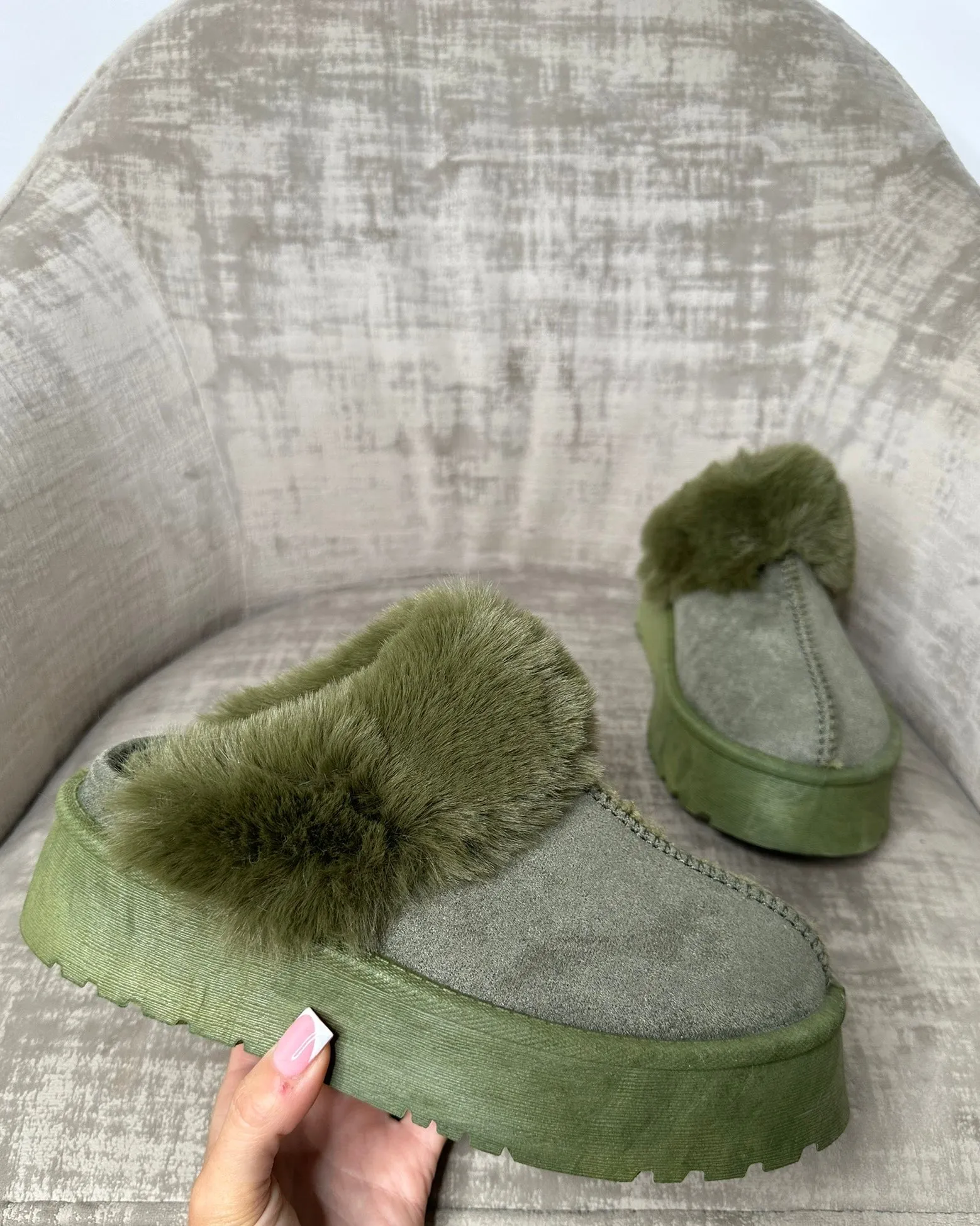 Pixie Fluffy Faux Fur Slippers - Khaki