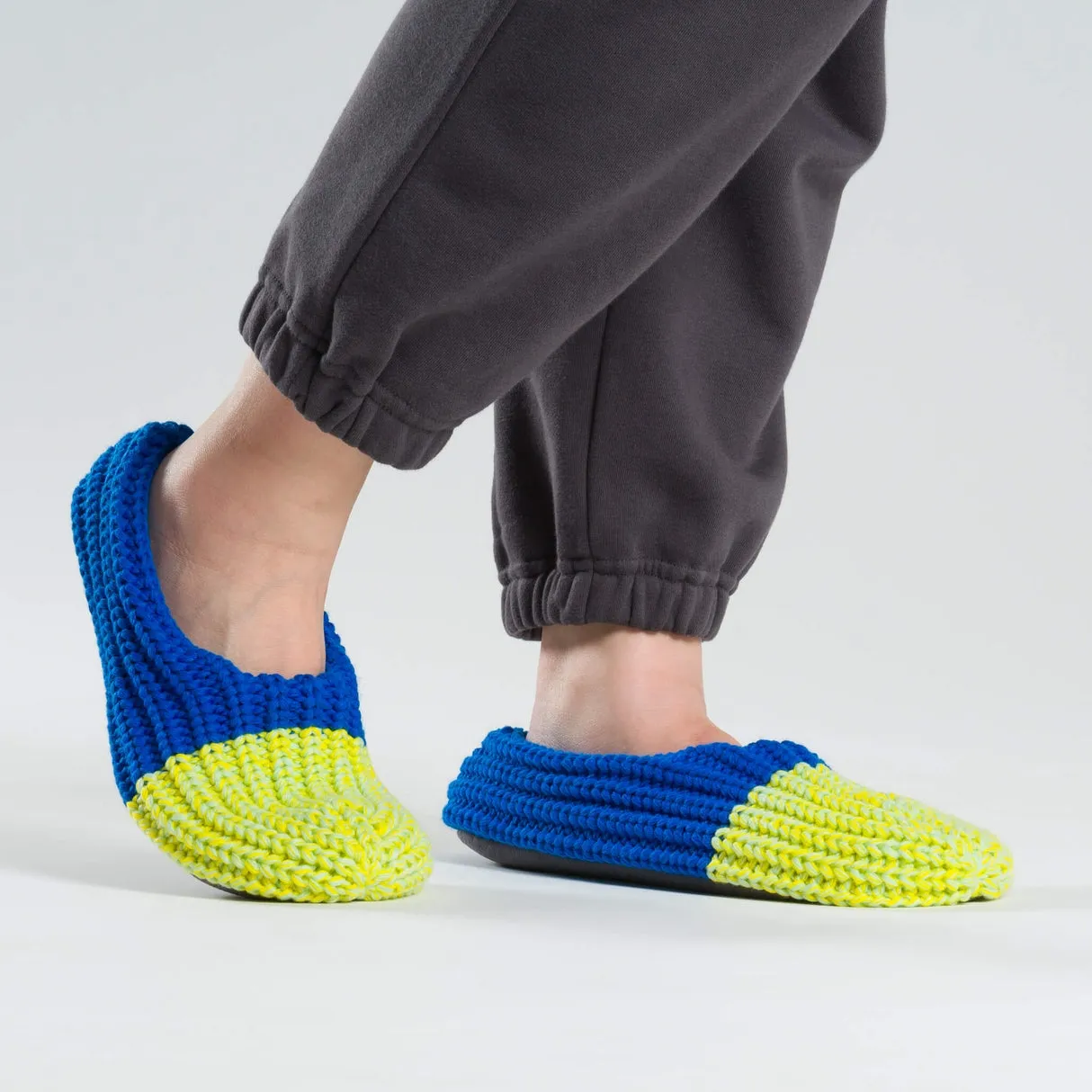 Verloop: Colorblock Knit Slippers - Cobalt Yellow