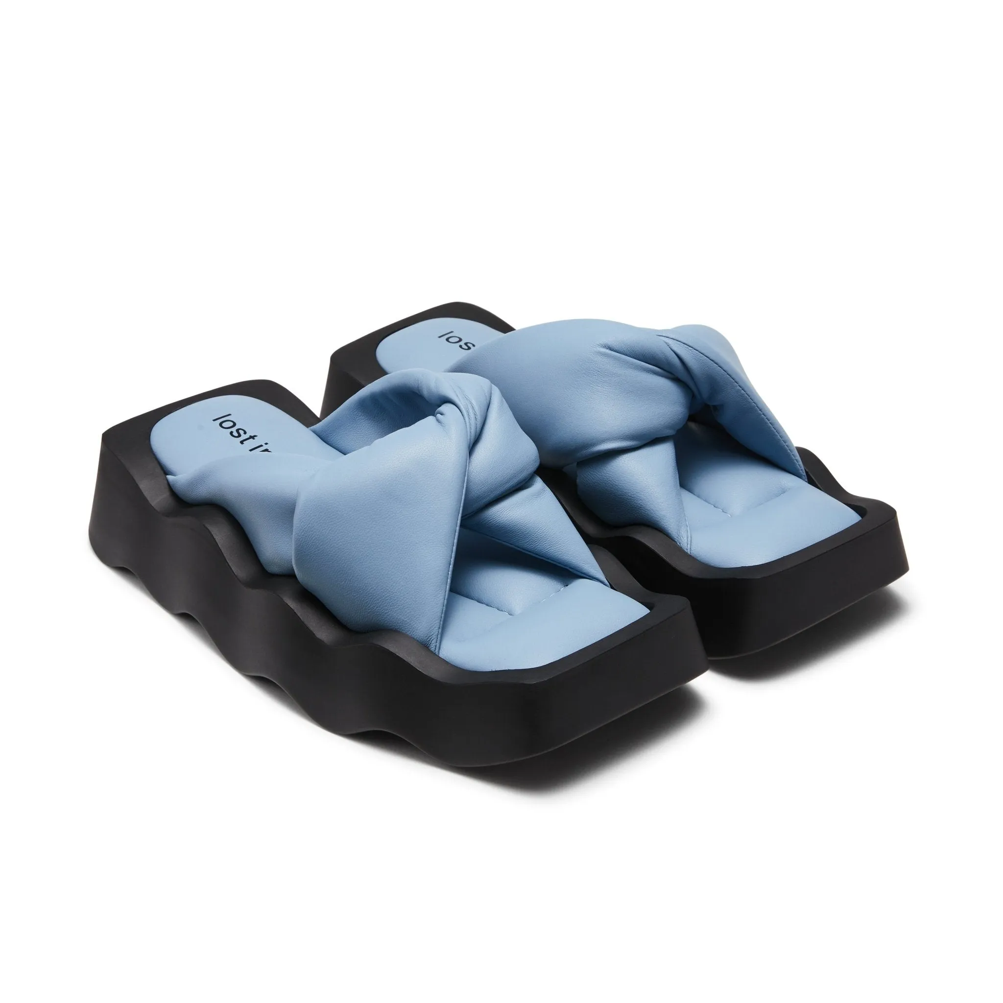 Wavy Sole Padded Knot Slippers in Blue