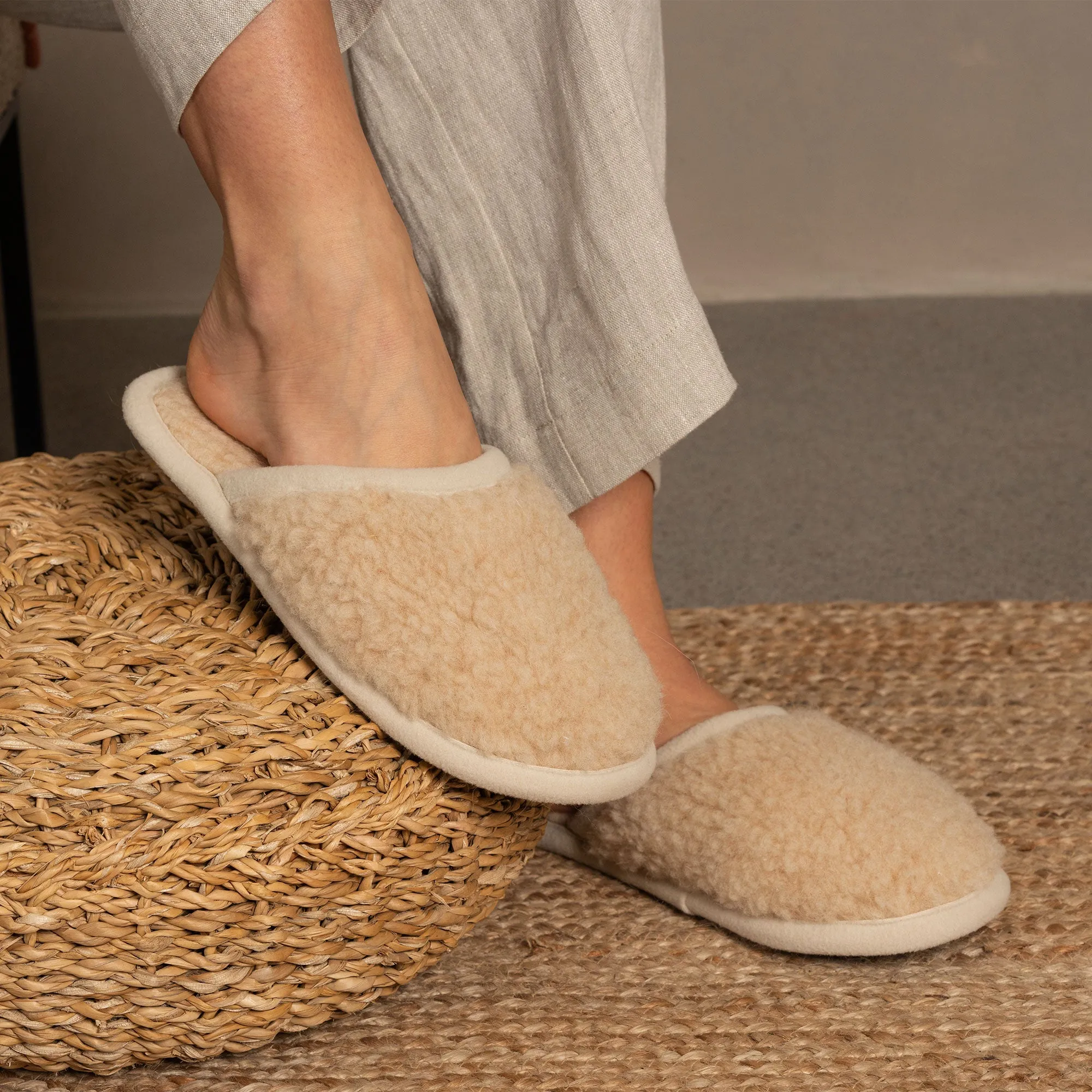 Women's Merino Fluffy Slippers